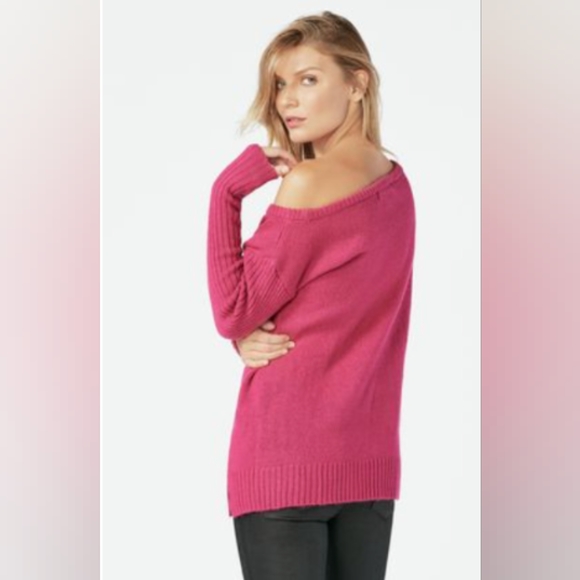 JustFab Sweaters - JustFab Off the Shoulder Sweater in Fuscia, Size Small